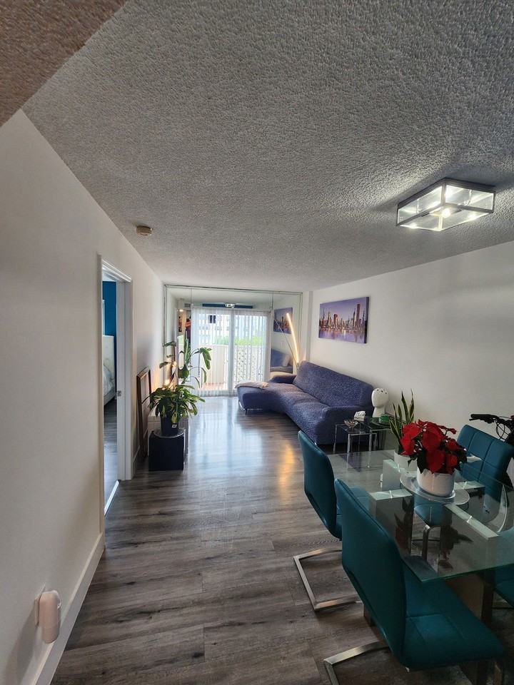 6801 Harding Ave - Photo 6 of 8