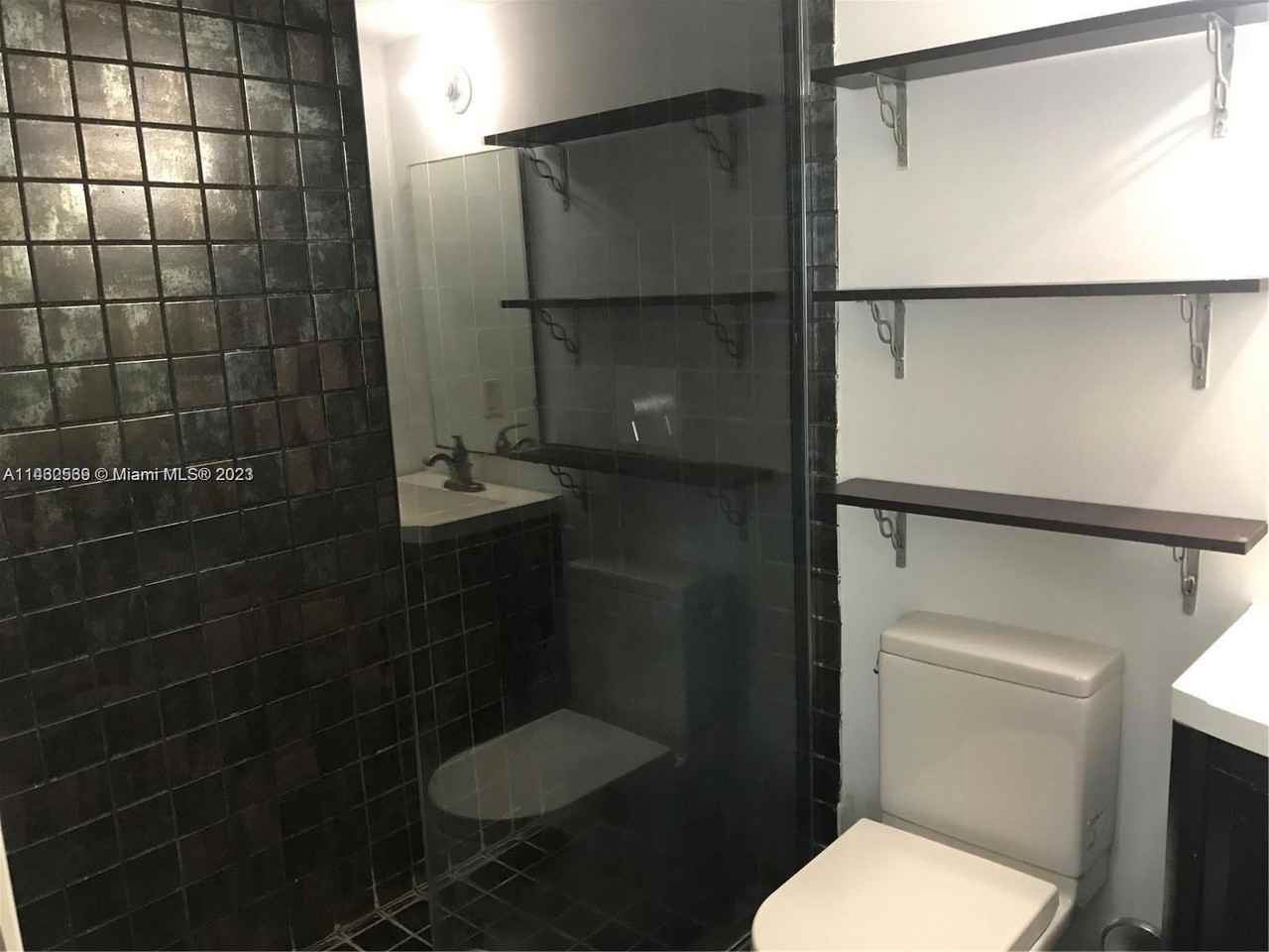 1551 Pennsylvania Ave - Photo 2 of 5