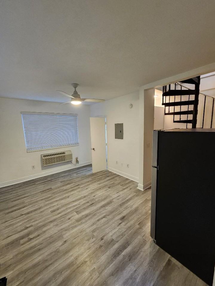 7313 Carlyle Ave - Photo 4 of 8