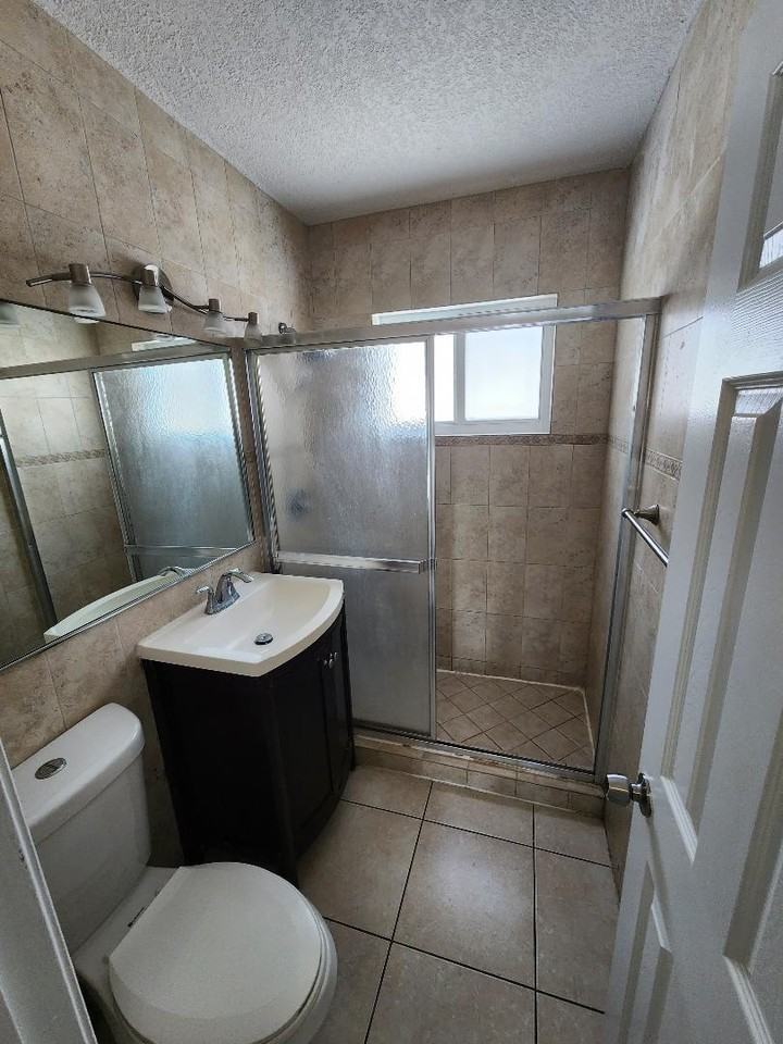 7311 Byron Ave - Photo 5 of 8