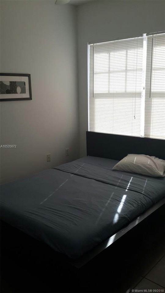1255 Pennsylvania Ave - Photo 4 of 7