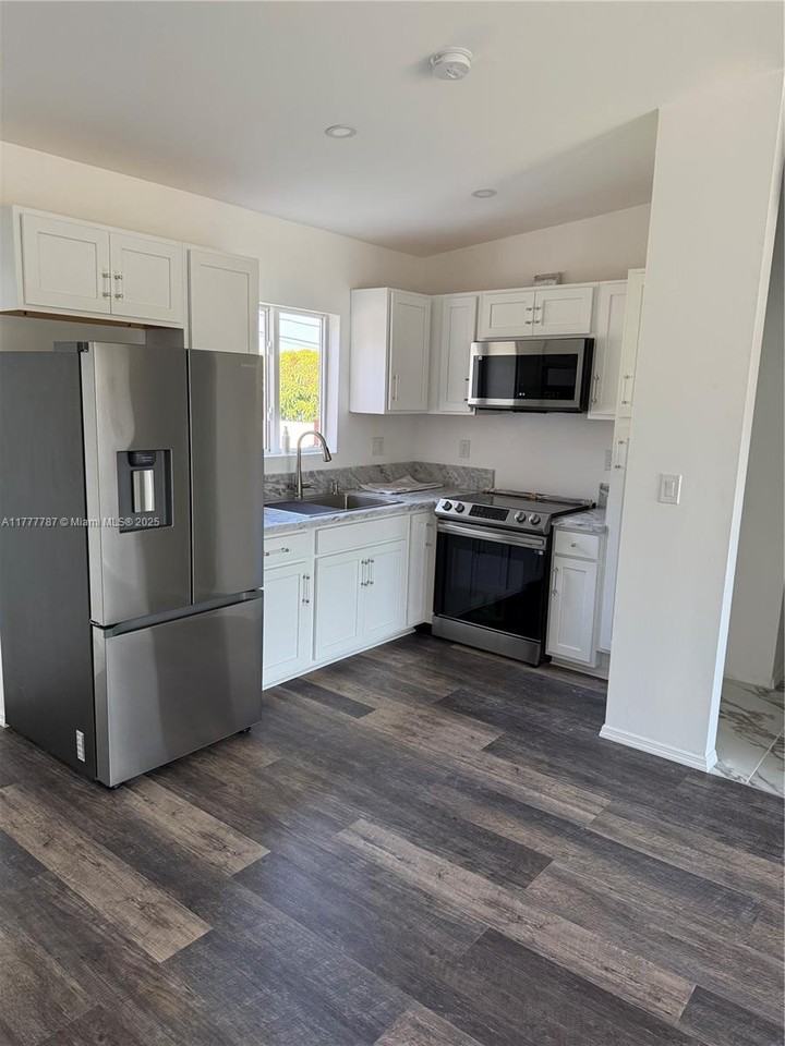 3525 Nw 176th Ter - Photo 2 of 8