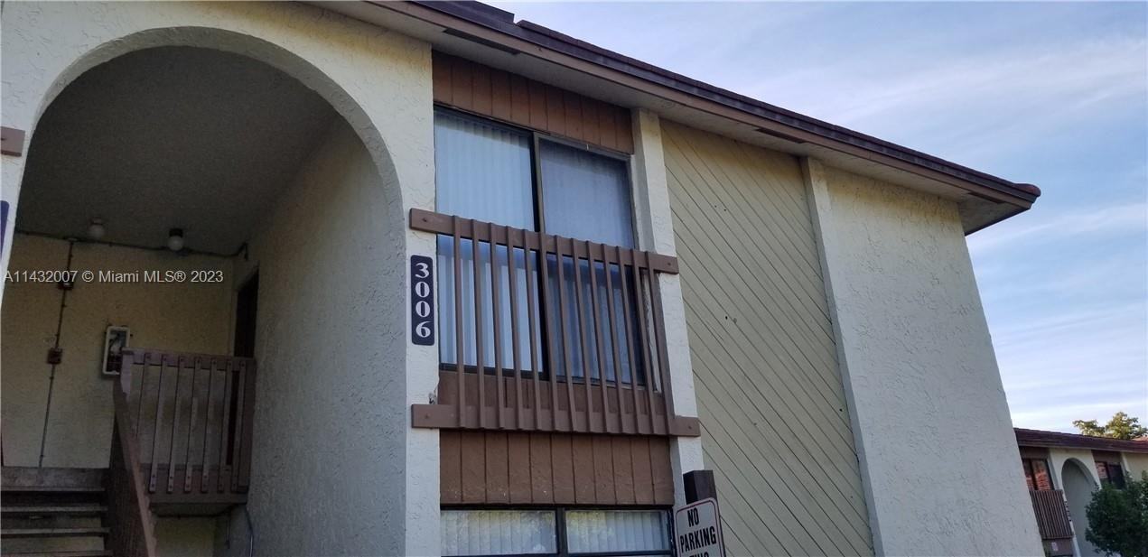 7220 Lake Circle Dr #402 - Photo 2 of 8