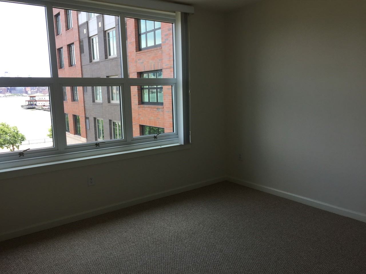 Avenue At Port Imperial #1600 - Photo 4 of 8