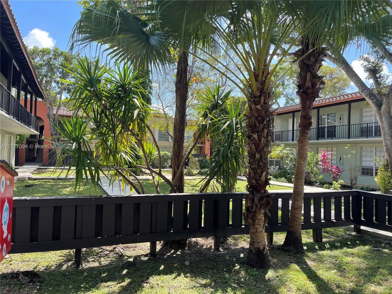 10820 N Kendall Dr #S1 - Photo 2 of 8