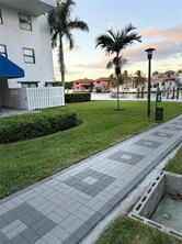 494 Poinciana Dr - Photo 5 of 8