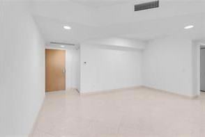 21784 Yacht Club Drive - Photo 3 of 8