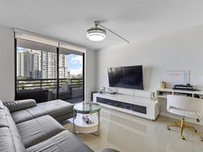 3372 Ne 191st St - Photo 3 of 8