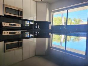 Hibiscus Dr - Photo 3 of 8