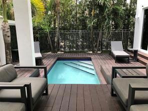 18529 Atlantic Blvd - Photo 2 of 8