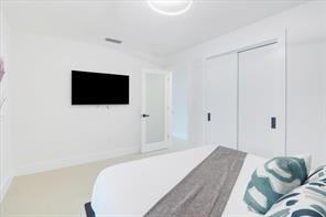 2289 Cleveland St - Photo 3 of 8