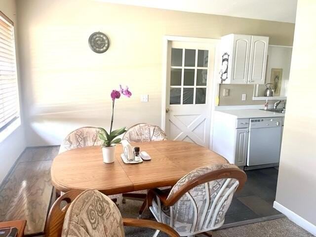 705 18th Ave - Photo 3 of 11