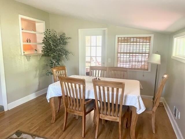 705 18th Ave - Photo 5 of 11