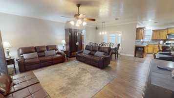 featured image of 617 E School St #A