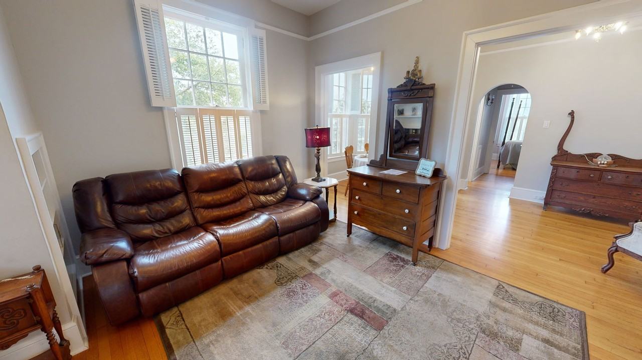 121 Park Ave #2 - Photo 4 of 8