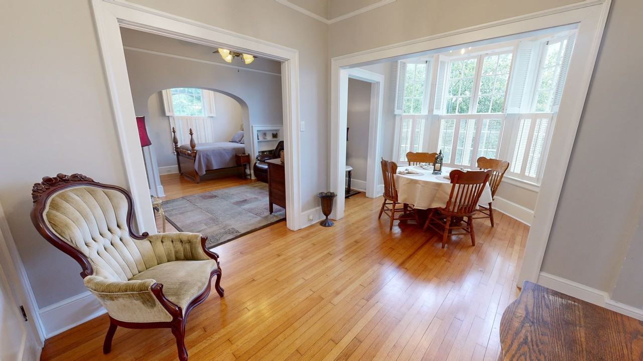 121 Park Ave #2 - Photo 7 of 8