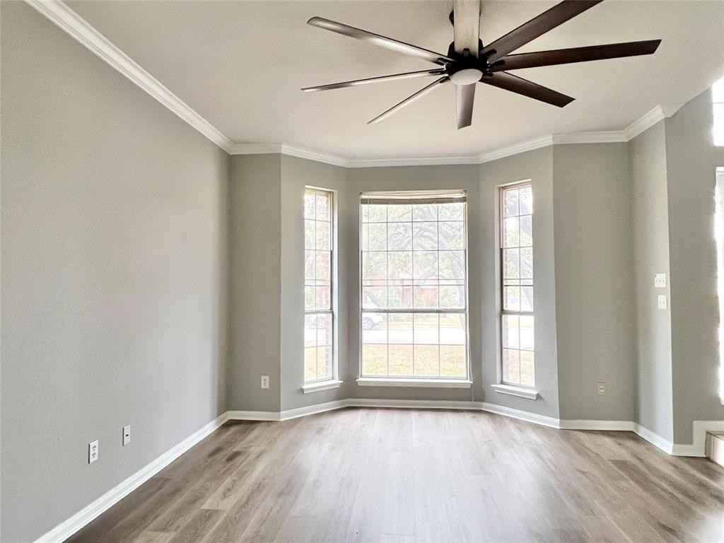 1809 Springwater Dr - Photo 3 of 8