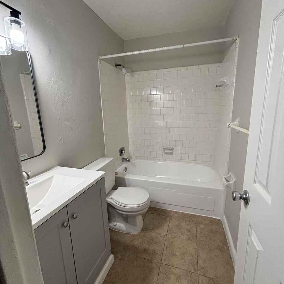 1 Carmella Cir - Photo 7 of 8