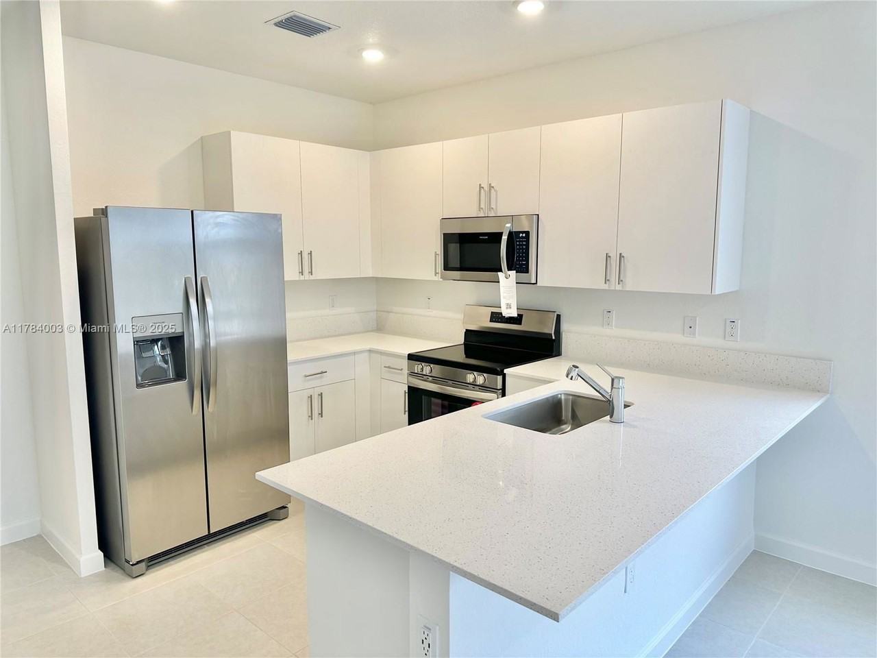 11891 Nw 46th St - Photo 2 of 8