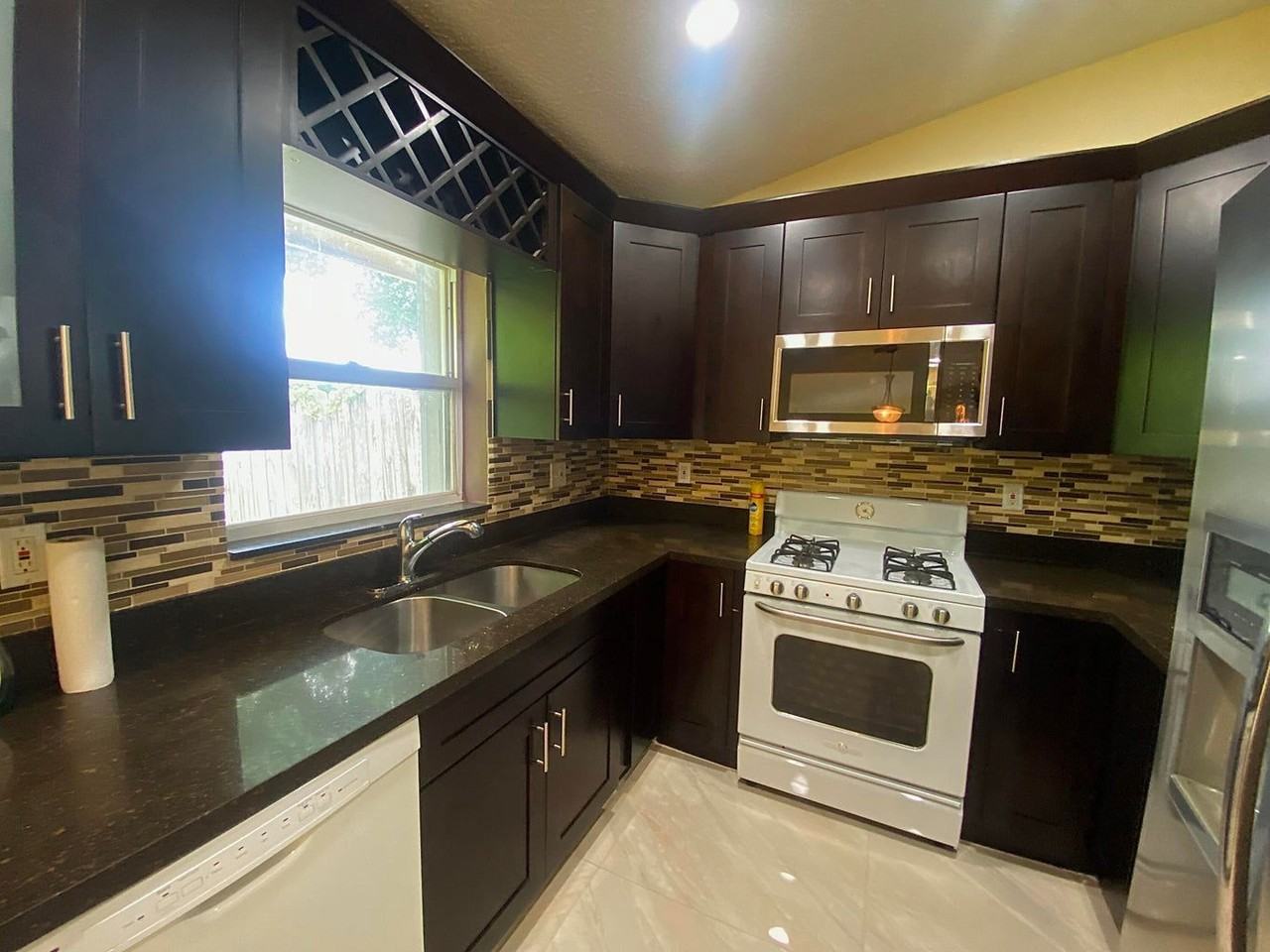 5314 Blueberry Hill Avenue - Photo 4 of 8