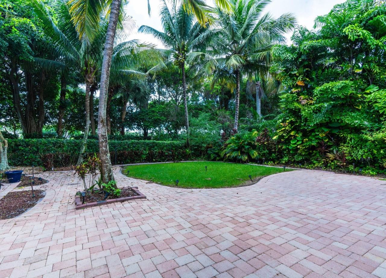 9078 Alexandra Cir - Photo 6 of 7