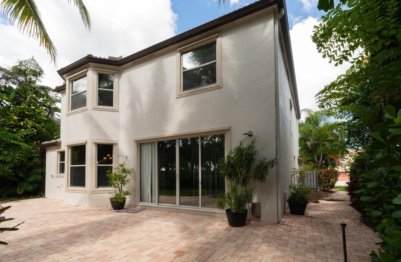 9078 Alexandra Cir - Photo 7 of 7