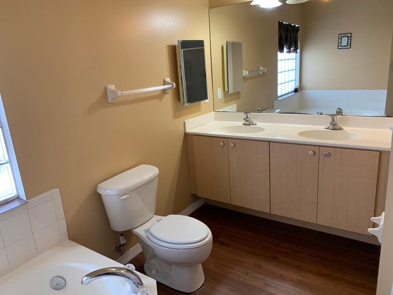 5110 Rambler Rose Way - Photo 3 of 5