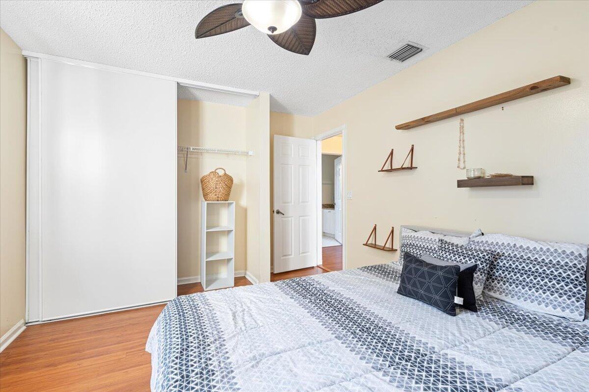 2122 Chagall Cir - Photo 4 of 8