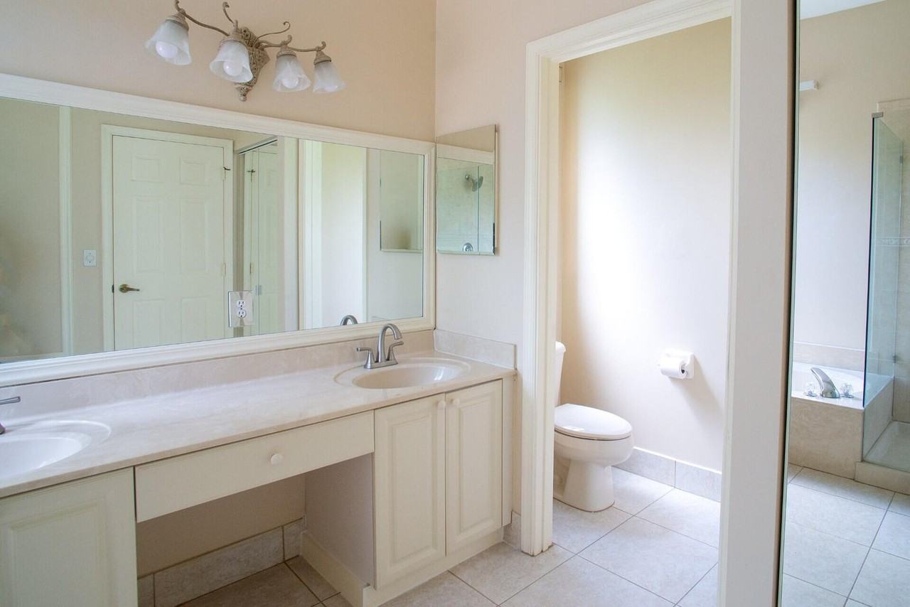 7479 Ridgefield Ln - Photo 6 of 8