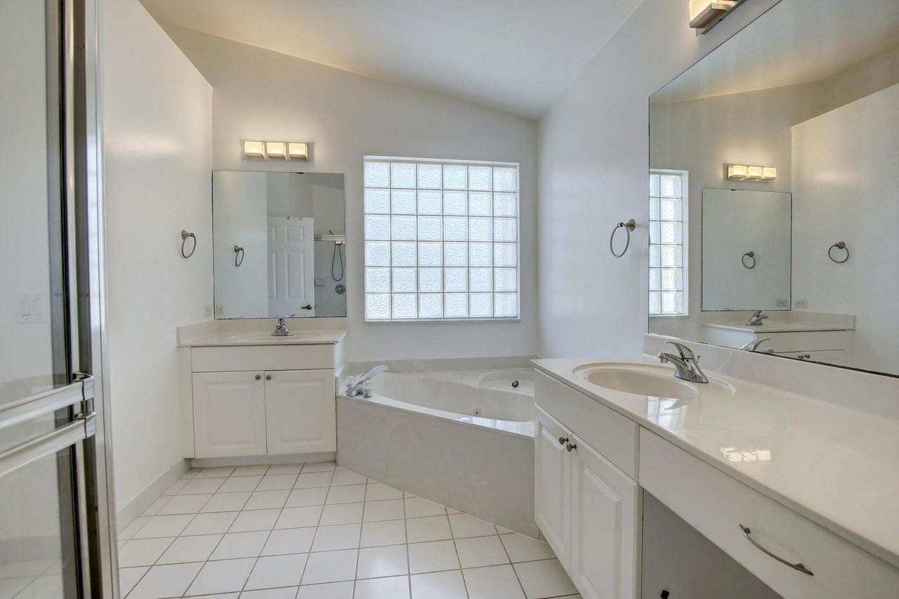 7715 Colony Lake Dr - Photo 7 of 8