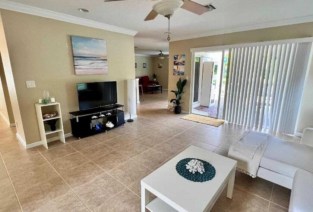 6168 Adriatic Way - Photo 5 of 8