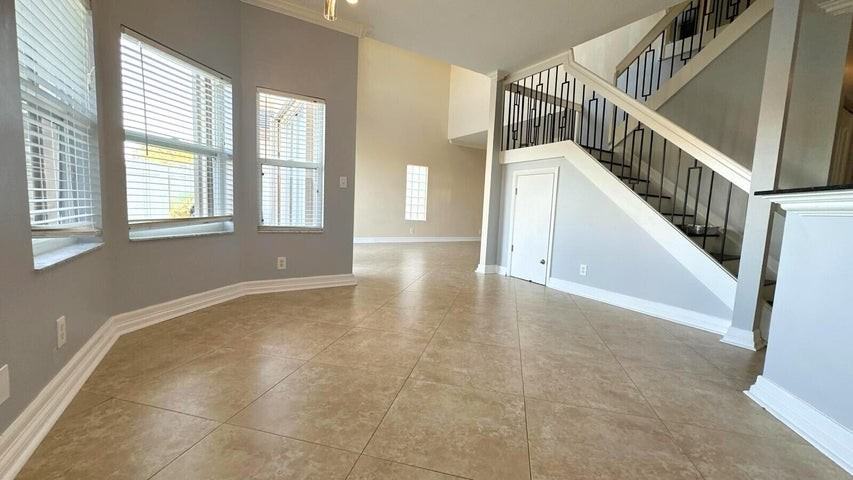 10391 Old Winston Ct - Photo 6 of 8