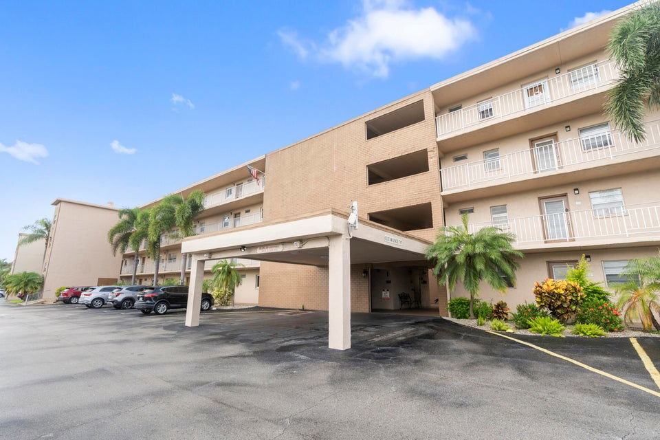 300 Ne 26th Ave #1140 - Photo 2 of 8