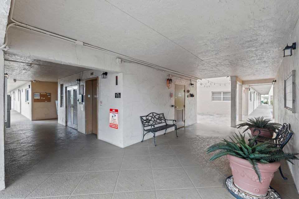 300 Ne 26th Ave #1140 - Photo 3 of 8