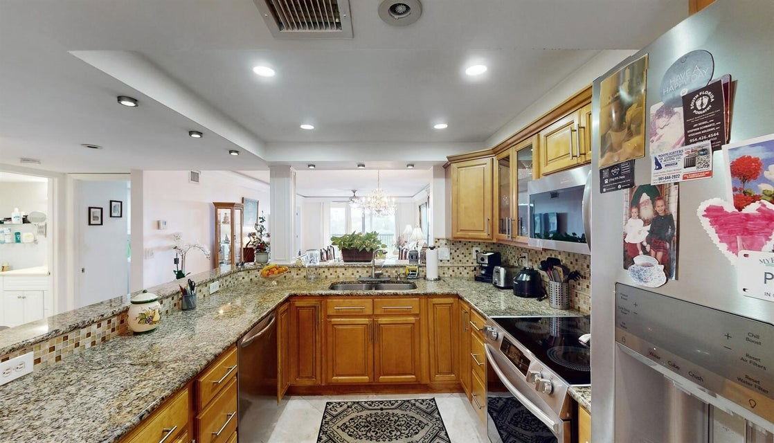 1266 S Military Trl #553 - Photo 7 of 8