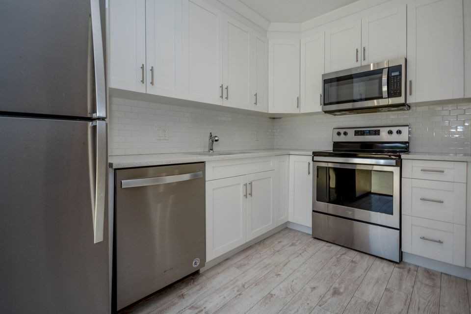 3157 Gardens East Dr #A - Photo 2 of 4