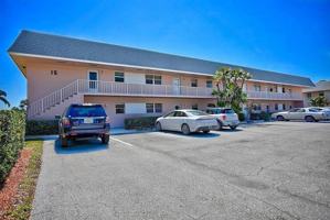 featured image of 18081 Se Country Club Dr #141