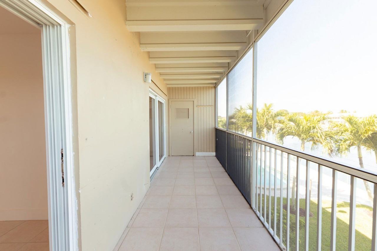 600 Southwind Cir #11 - Photo 2 of 5