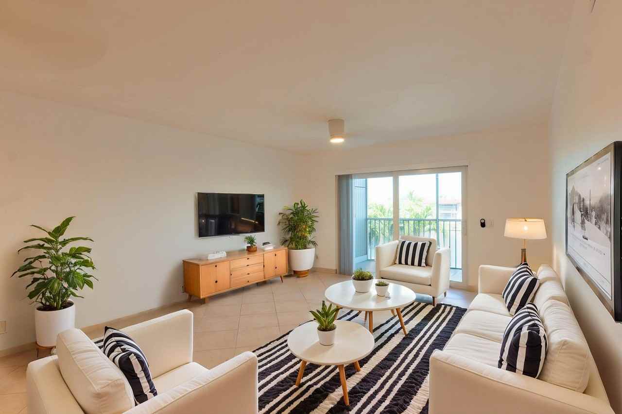 600 Southwind Cir #11 - Photo 3 of 5