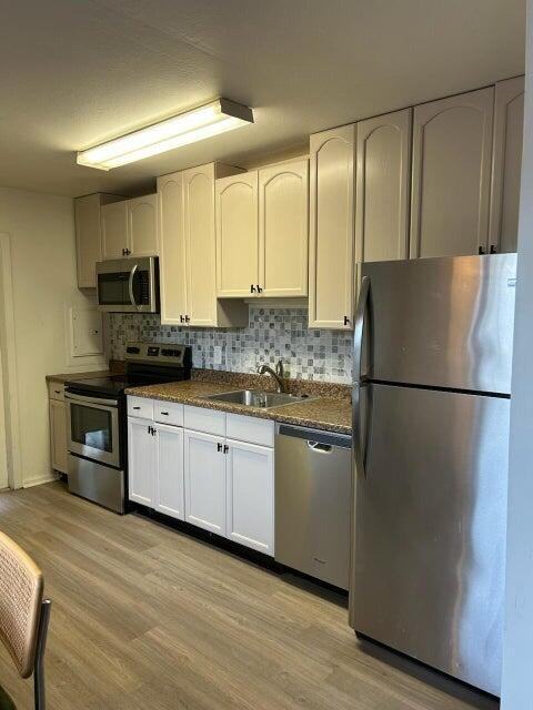 917 31st St - Photo 4 of 4