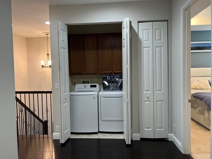 4137 Darlington St - Photo 3 of 4