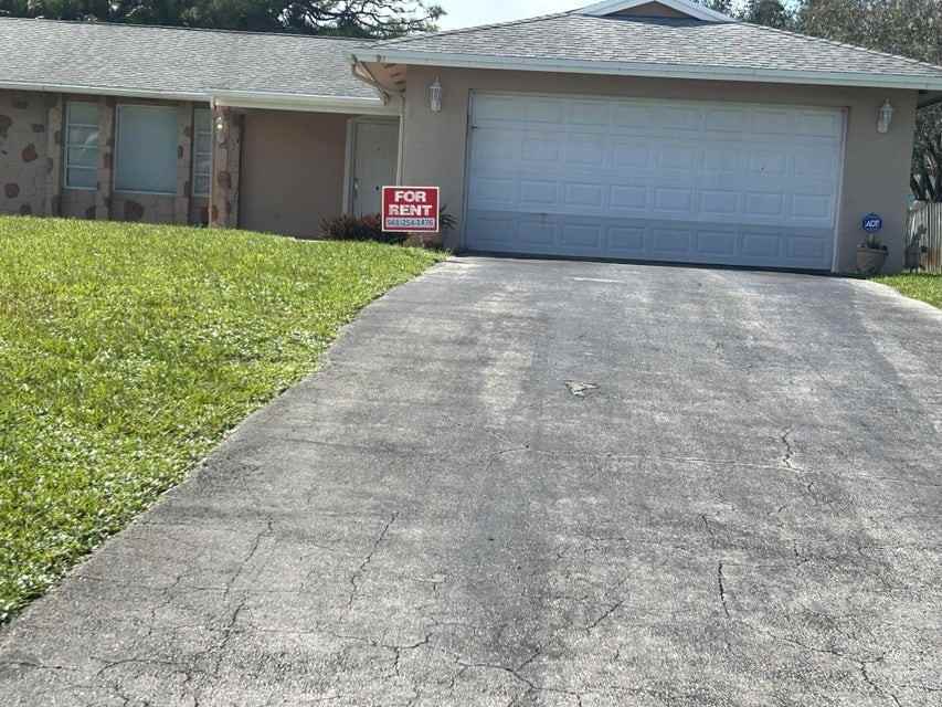 3940 Buttercup Cir S - Photo 2 of 5