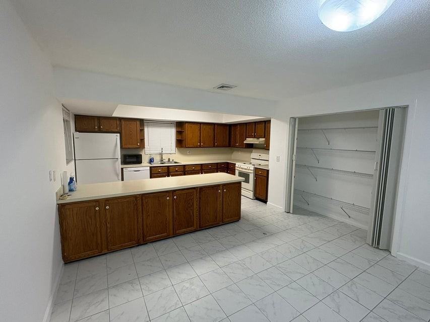 3940 Buttercup Cir S - Photo 4 of 5