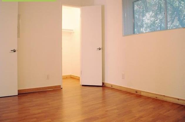 2613 Rogers Ave - Photo 4 of 7