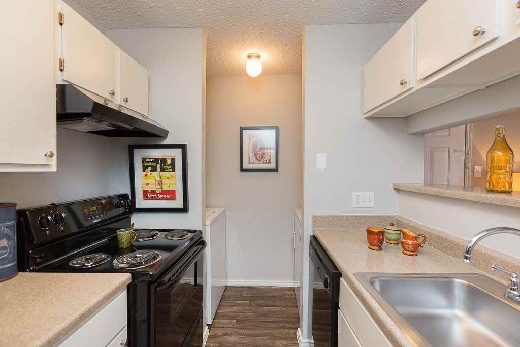 1443 Coronado Hills Drive - Photo 5 of 7