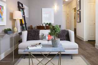 10622 Burnet Rd - Photo 1 of 1