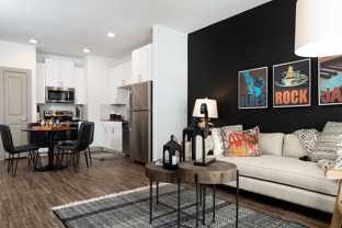 1002 E 4th St - Photo 1 of 1