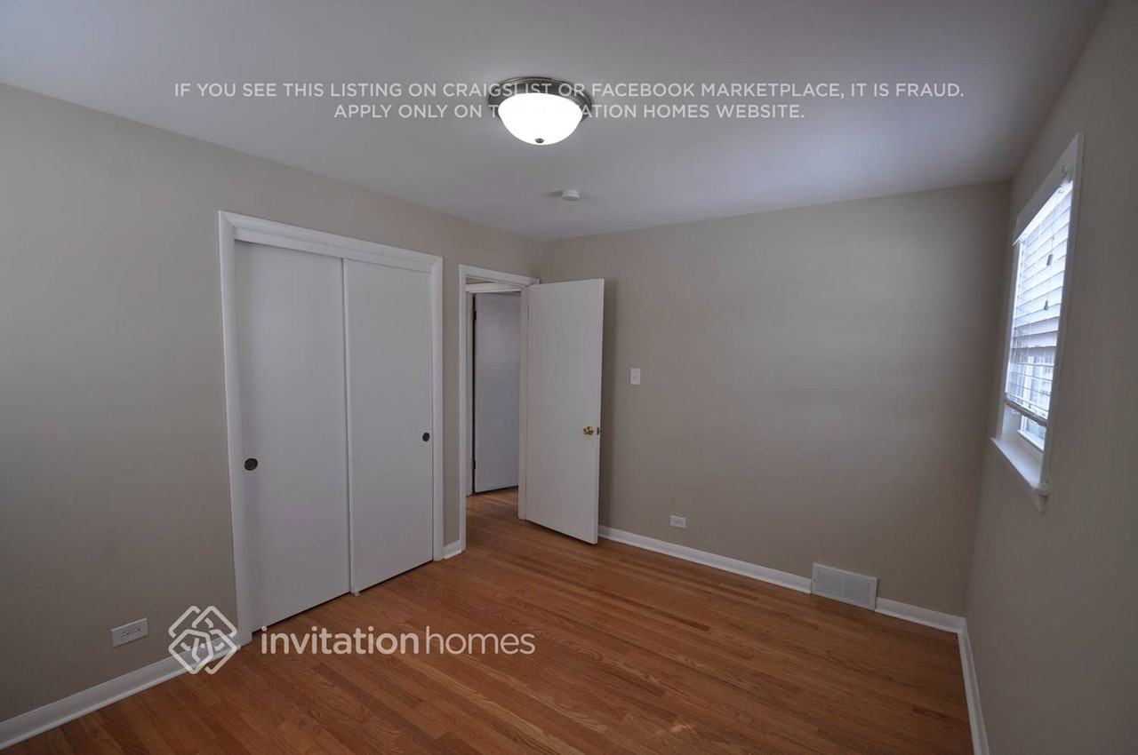 9225 Menard Ave - Photo 3 of 10