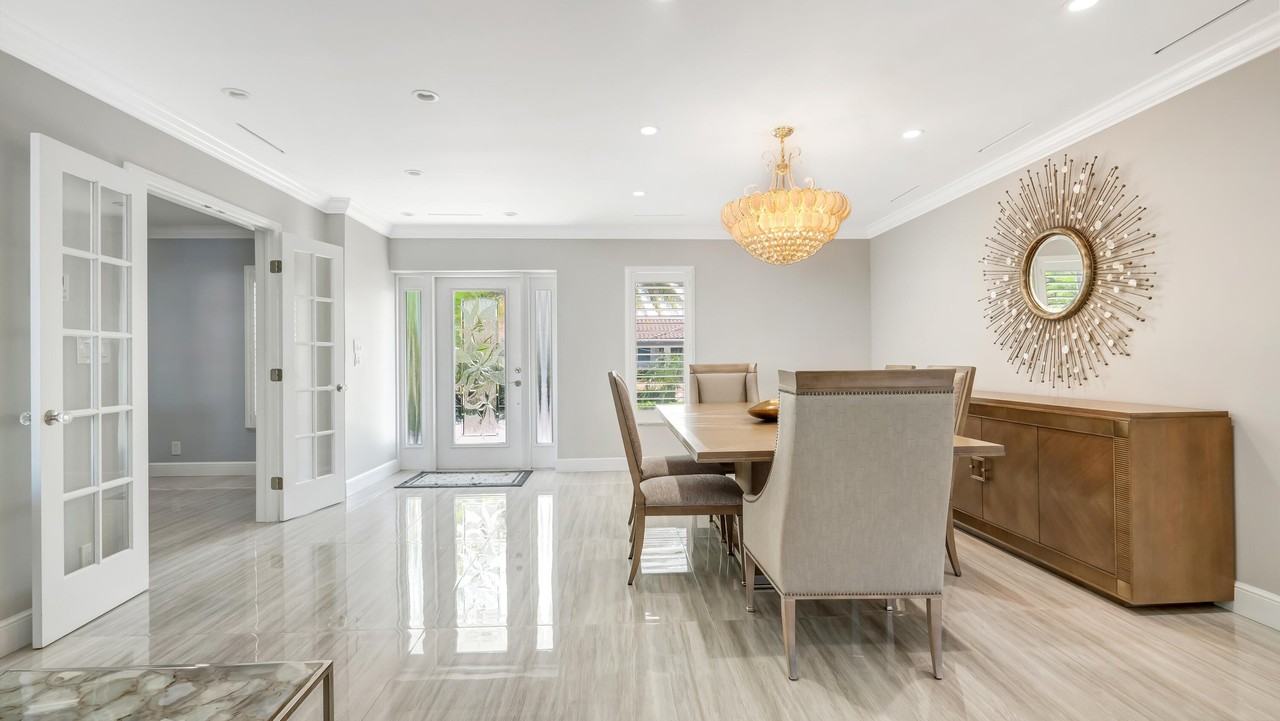 831 Dover St - Photo 6 of 50