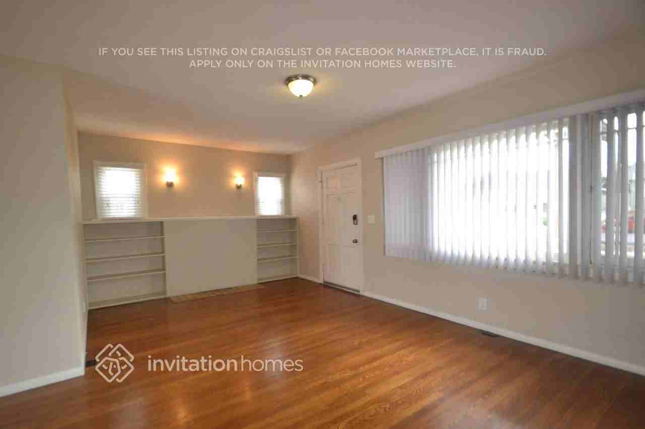 5714 Keniston Ave - Photo 2 of 12